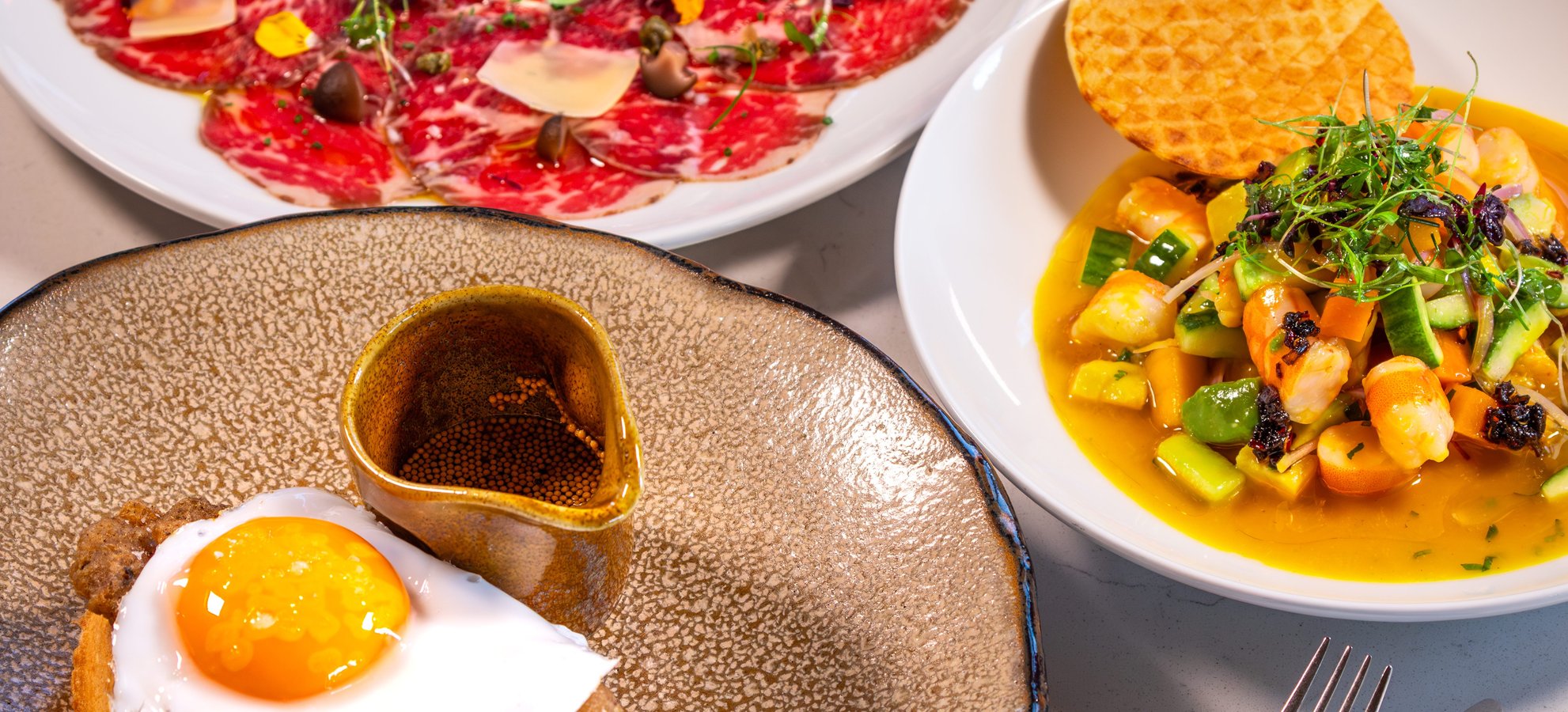 Duck & Waffle Dubai - Table